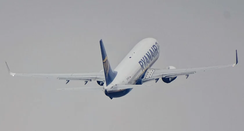 Startujący samolot RYANAIR