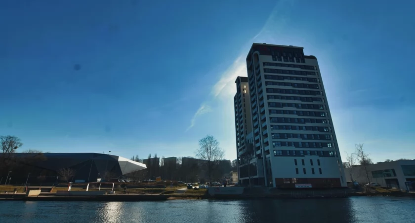 Brda z widokiem na Torbyd i River Tower w Bydgoszczy