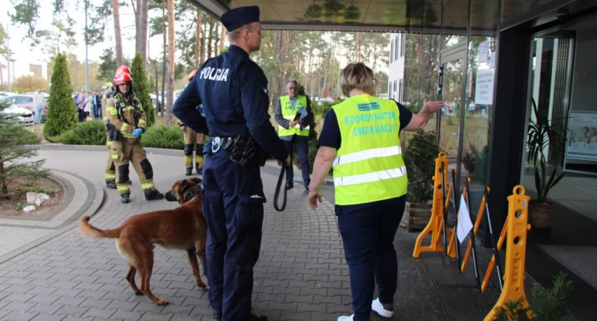 Służby w trakcie akcji / Fot. Komenda Miejska Policji w Bydgoszczy