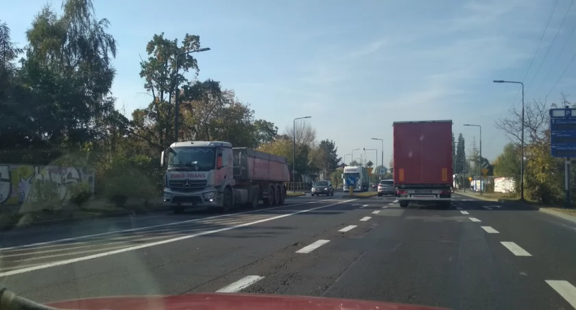 Ciężarówki na trasie