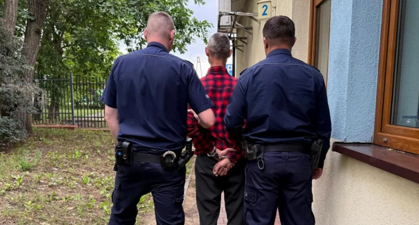 Ujęty jeden ze sprawców w rękach policji