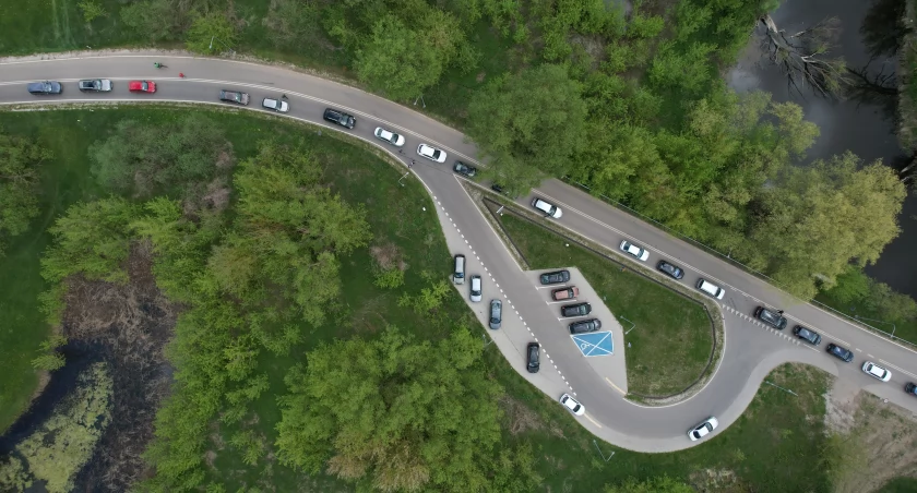 Auta przed przeprawą Solec-Bydgoszcz