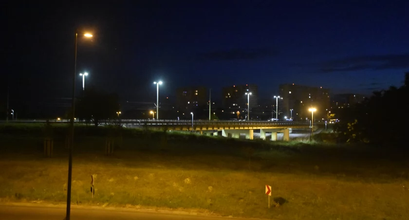 Wiadkut wieczorową porą