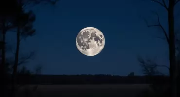 Pełnia Księżyca w Bydgoszczy dziś od 19:00 do świtu
