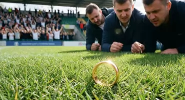 Poszukiwania obrączki na stadionie Zawiszy. Bractwo w akcji