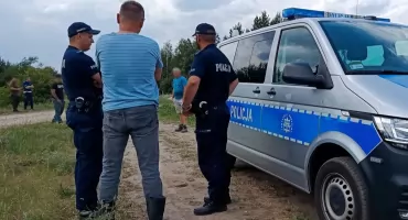 Pożar lasu w Sarbinowie. Policjanci pierwsi na miejscu