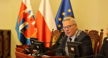 Absolutorium dla Rafała Bruskiego. Raport 2025: 321 tys. mieszkańców