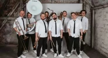 Rzeka Muzyki na Wyspie Młyńskiej: Dizzy Boyz Brass Band o 19:00
