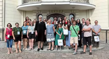 Polonia z 9 krajów w ratuszu. Bydgoszcz uczy działania
