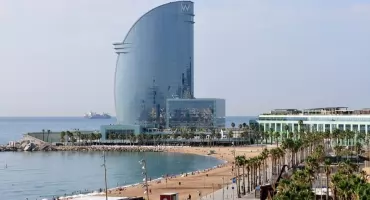 Nowe czartery z Bydgoszczy: Barcelona-Girona i Enfidha