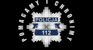 Słonawy: policjanci wynieśli 74‑latkę z zadymionego mieszkania