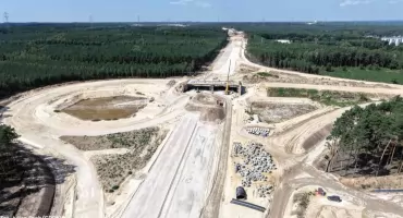 S10 pod Bydgoszczą: 76% na Solcu, zamontowano most nad Strugą