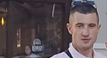 Bydgoszcz: Stary Rynek, 25 lipca. Policja szuka mężczyzny