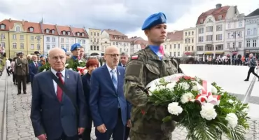 Dzień Sybiraka w Bydgoszczy: msza i apel na Starym Rynku