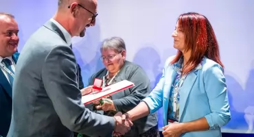 Odznaki dla sołtysów powiatu żnińskiego wręczone w Barcinie