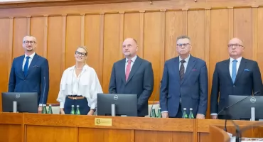 Sesja sejmiku woj. kujawsko‑pomorskiego 28.09, transmisja od 11:00