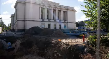 Rozbudowa Filharmonii Pomorskiej: sieci gotowe, w środku demontaż