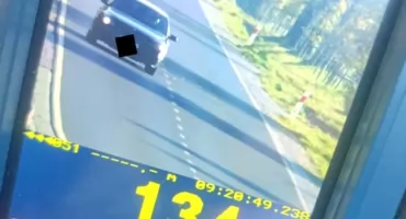 134 km/h przy limicie 60 pod Rypinem. 5000 zł i 3 miesiące